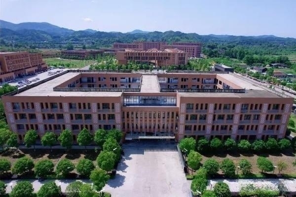 怀化师范高等专科学校征集计划及分数线