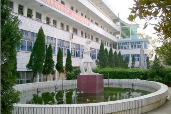 2023年祁东县第一中学录取分数线